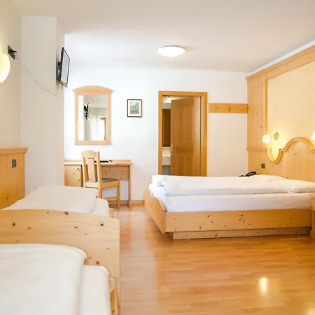 Hotel Genzianella 3*