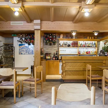 Hotel Genzianella 3*